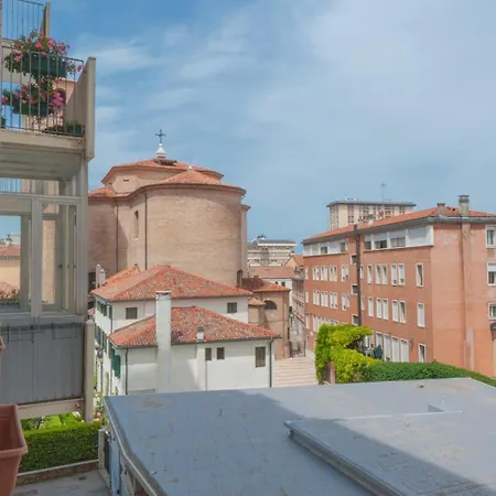 Attico Con Terrazza Mestre By Bricola Mestre